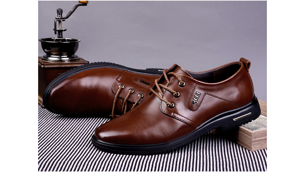 Men's Winter British Style Increased Height Casual Shoes model show